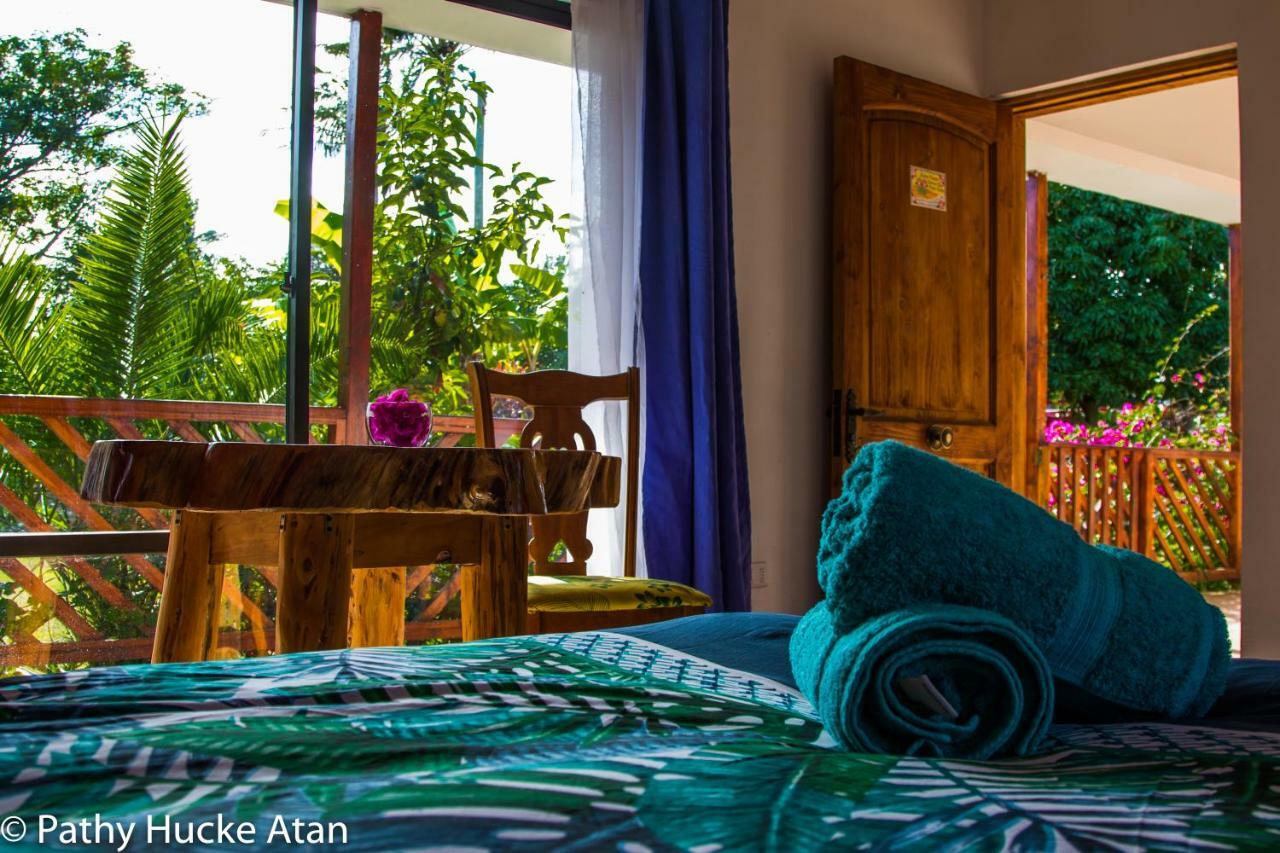 Kahina Lodge Hanga Roa Ngoại thất bức ảnh